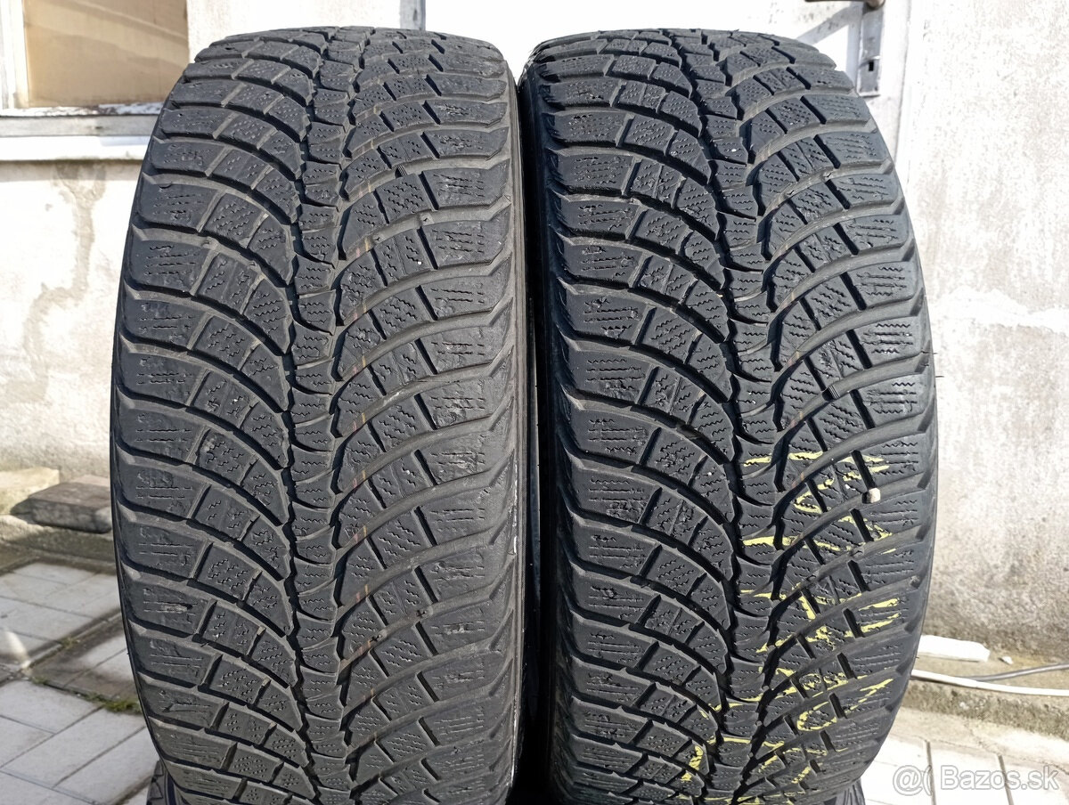 245/45/19 Kumho zimné pneu 2ks