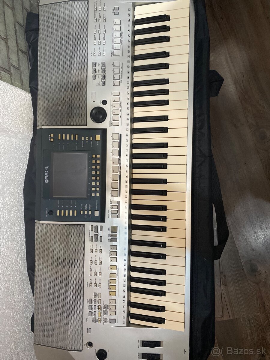 Zdravím perám Yamaha psr 710 v dobrom stave