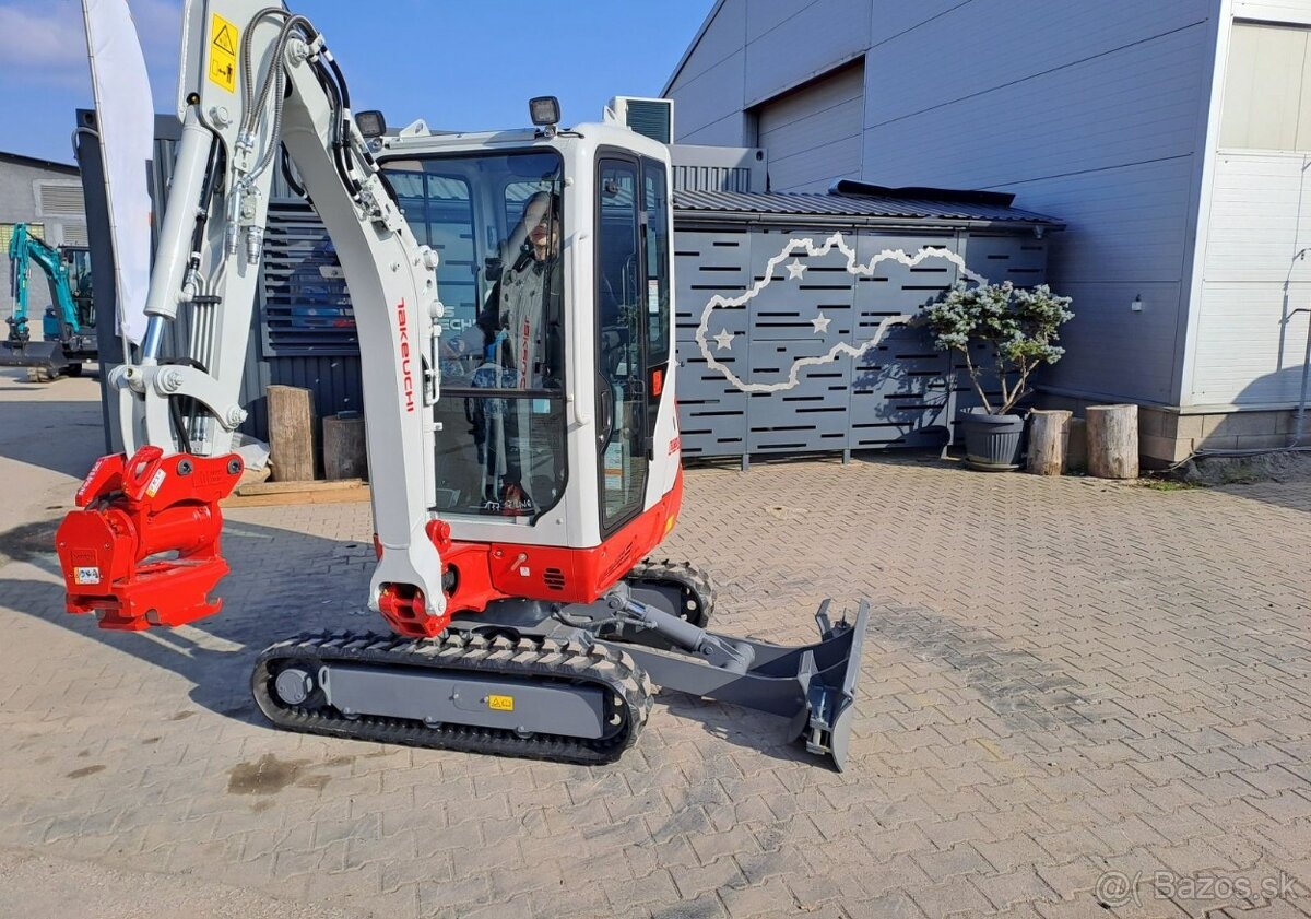 TAKEUCHI TB320 - 2165 kg