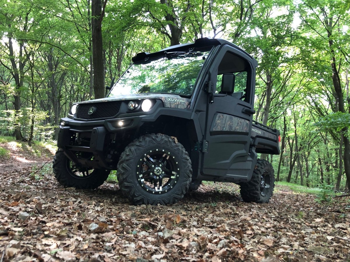 John Deere Gator XUV 835M HVAC