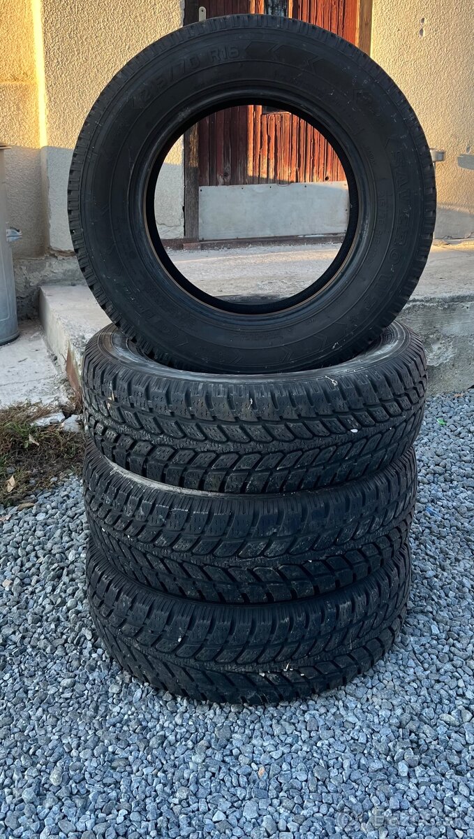 Zimné pneumatiky Savero WT 215/70 R16