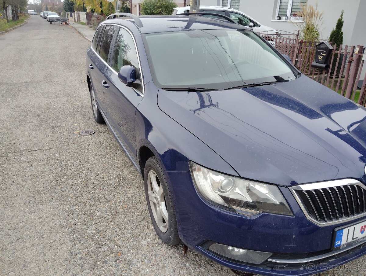 PREDÁM ŠKODA SUPERB COMBI 125KW AUTOMAT