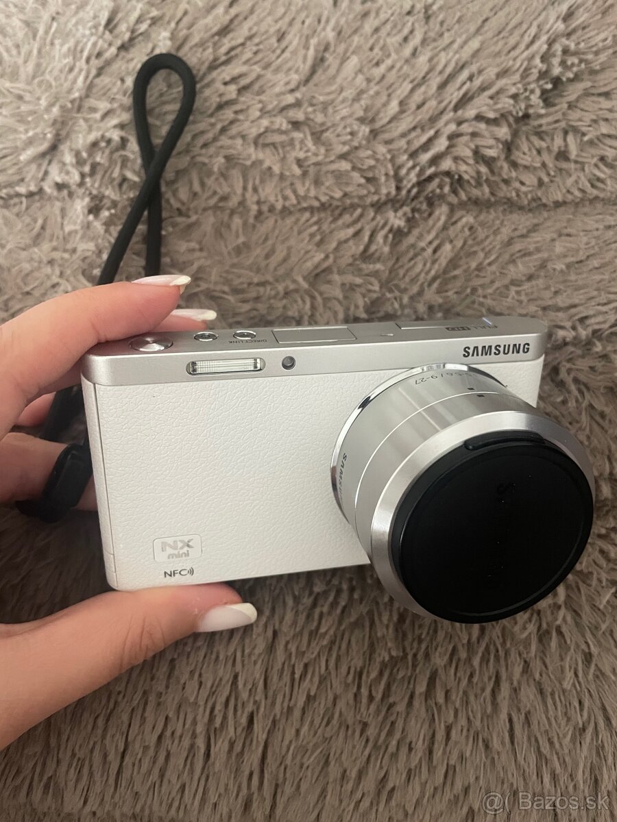 Samsung NX mini