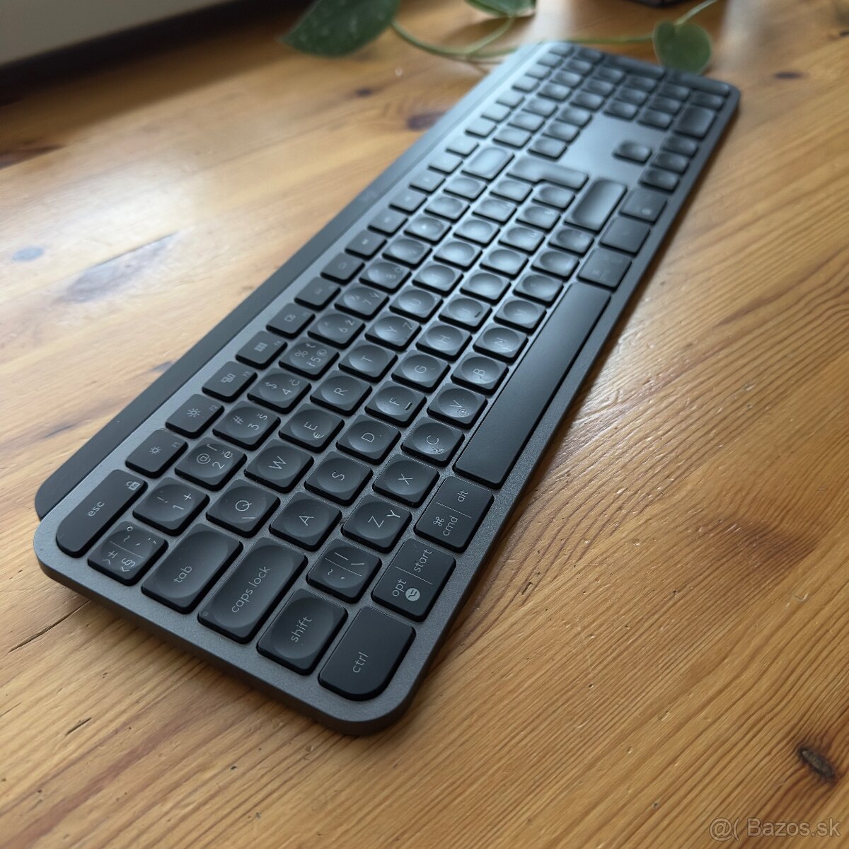 Logitech MX KEYS