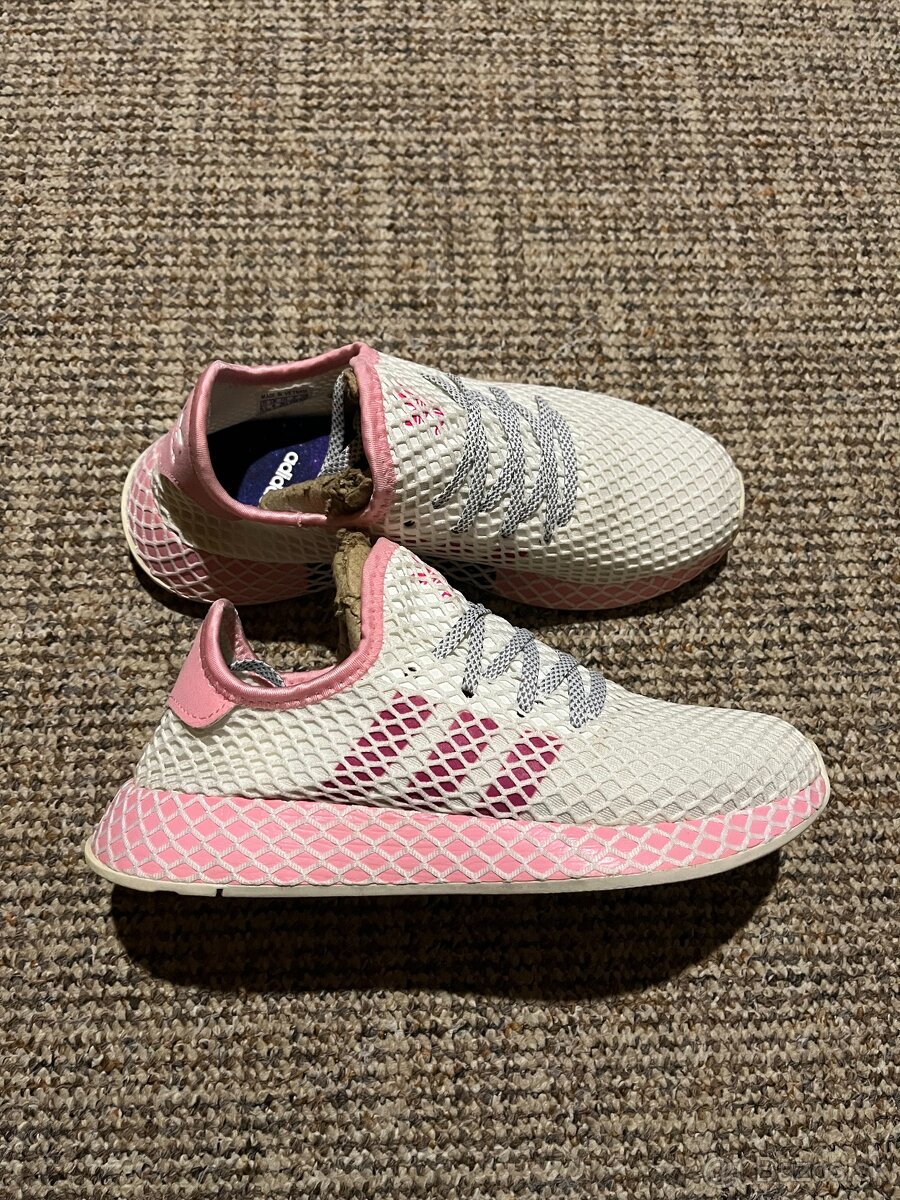 18x Dámské sportovní tenisky Adidas Deerupt (2)