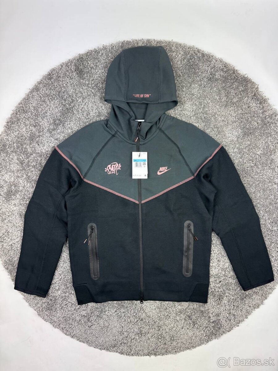 Nike tech fleece Windrunner x Central Cee