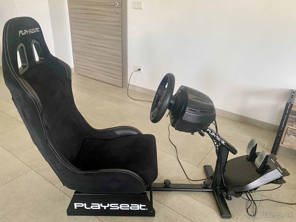 Thrustmaster T300 + Playseat evolution alcantara