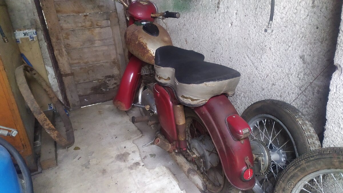 Jawa ČZ 150