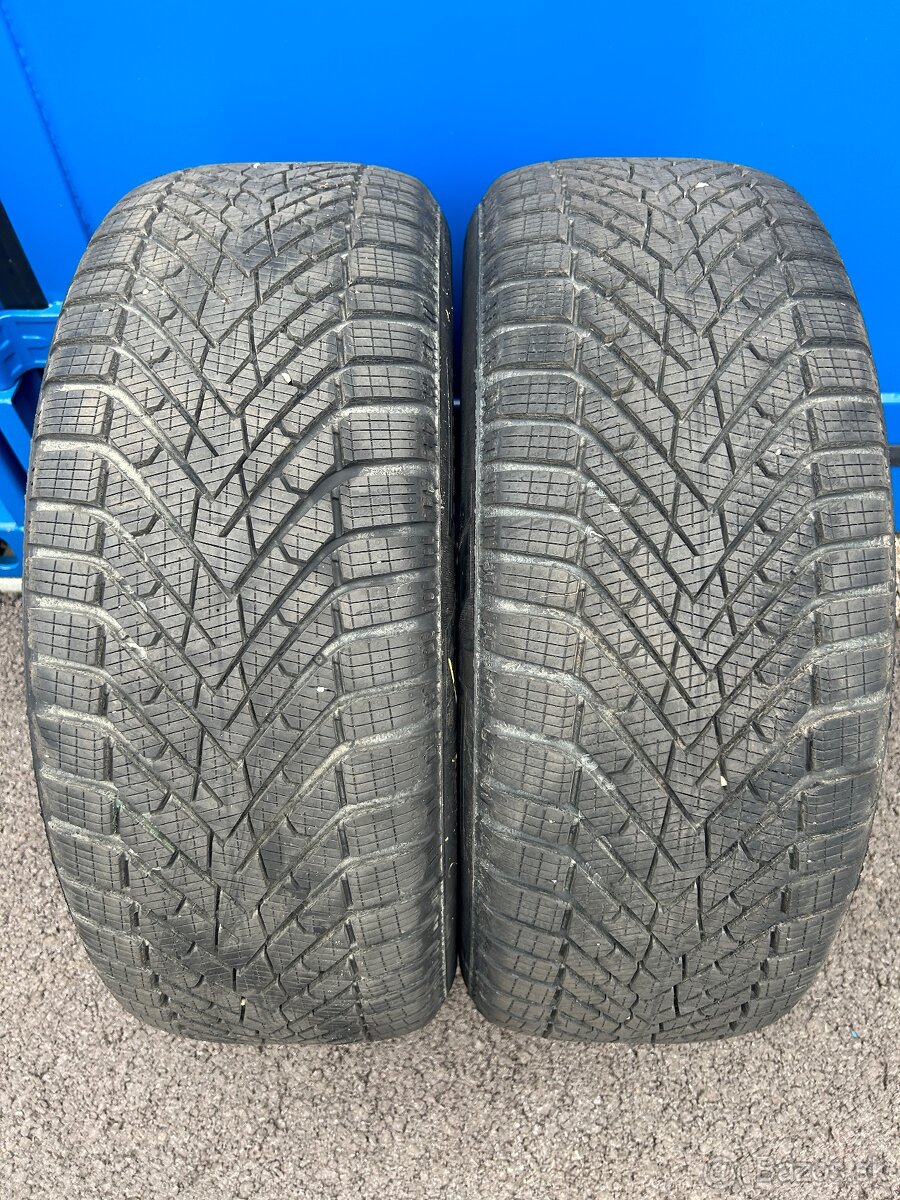 Predam 2 ks pneu 235/55 R 18 104H Pirelli Scorpion Winter 2