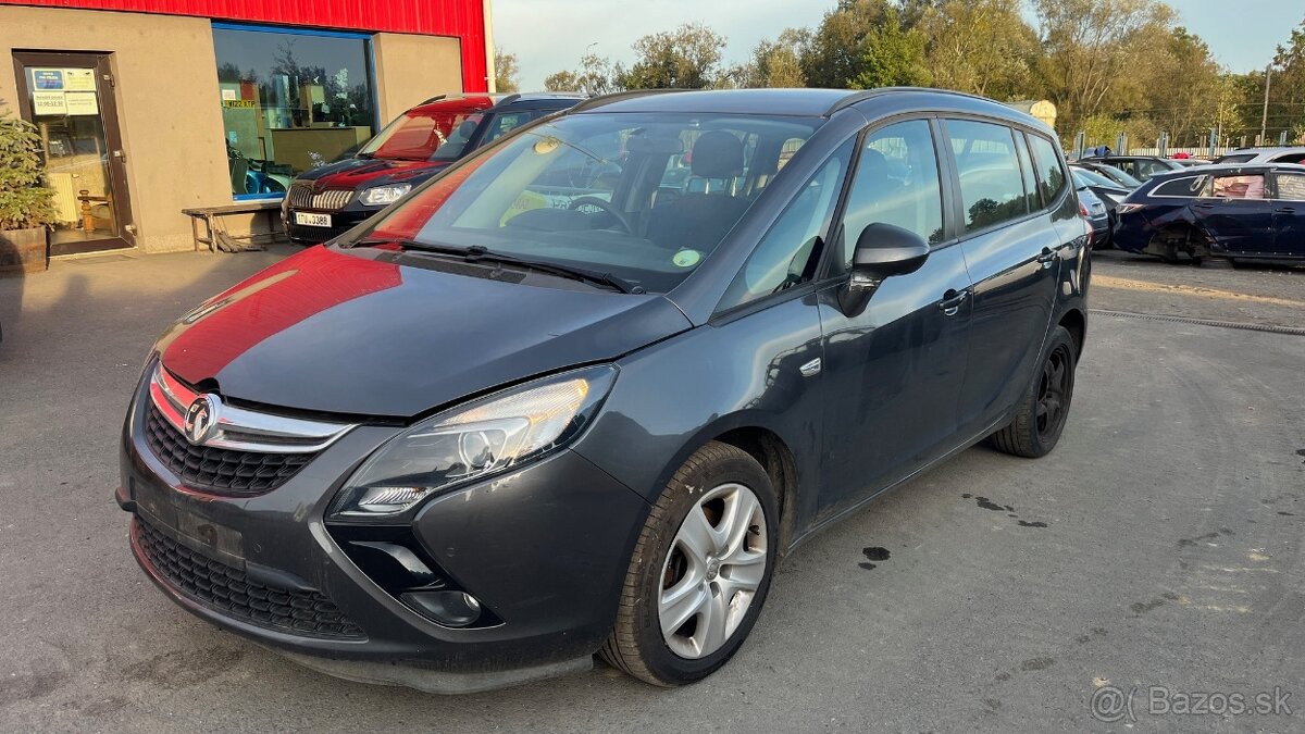 269.Opel Zafira C 2.0cdti A20DT Na náhradní díly