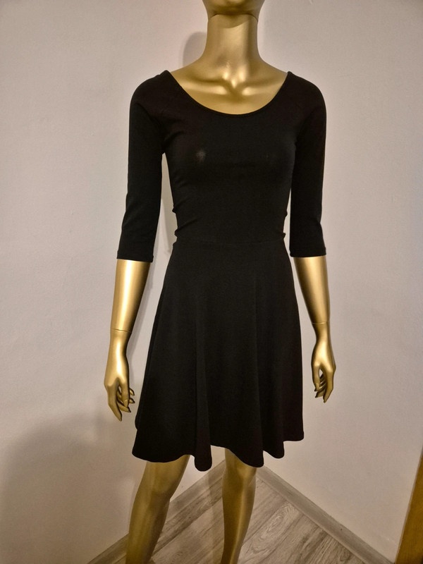 Little black dress - ačkové šaty