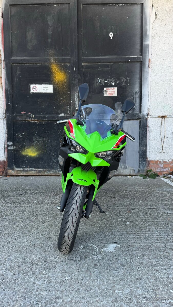 Kawasaki Ninja 500 SE