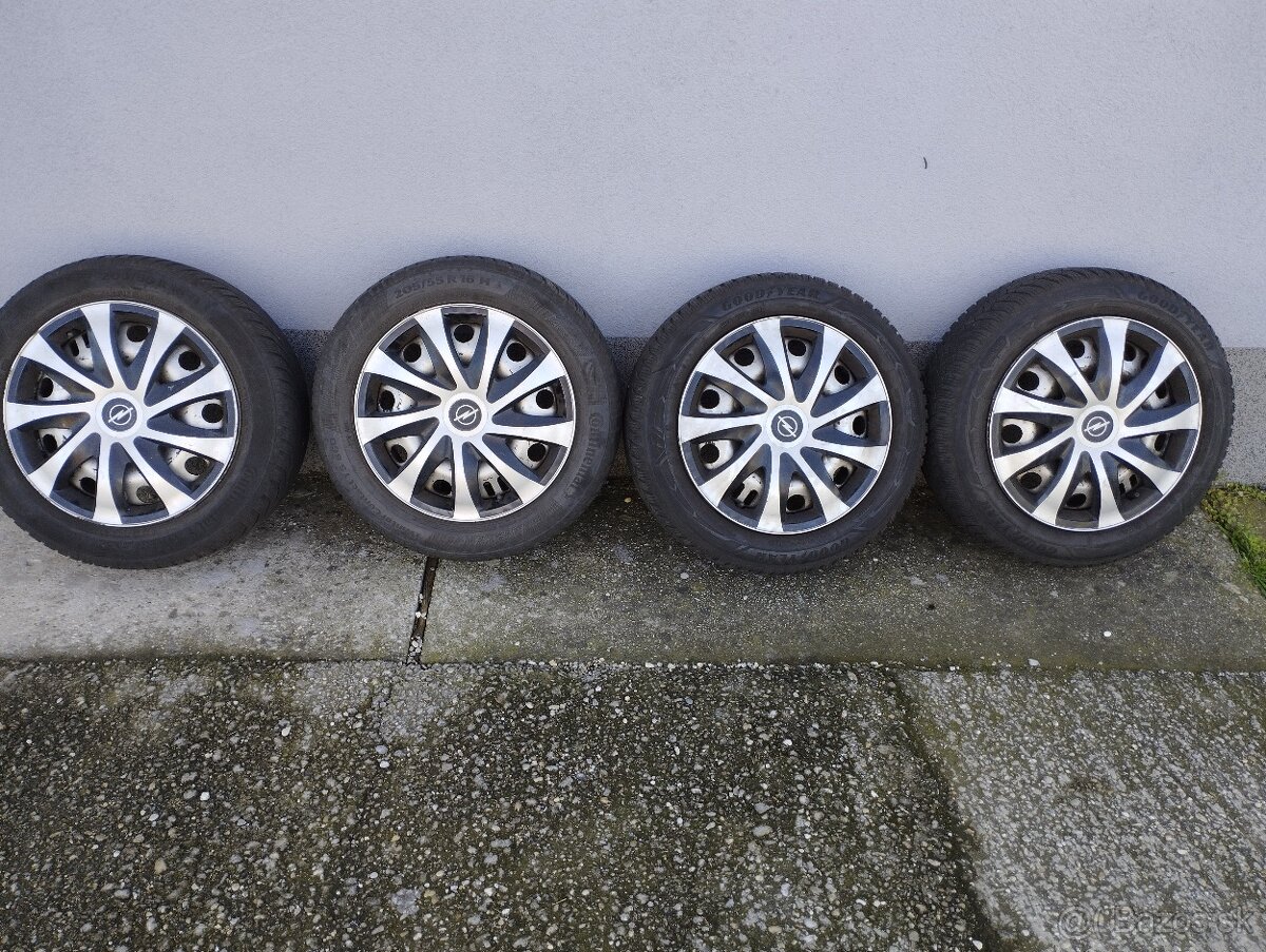 Zimné pneumatiky 205/55R16 + plechové disky 5x110