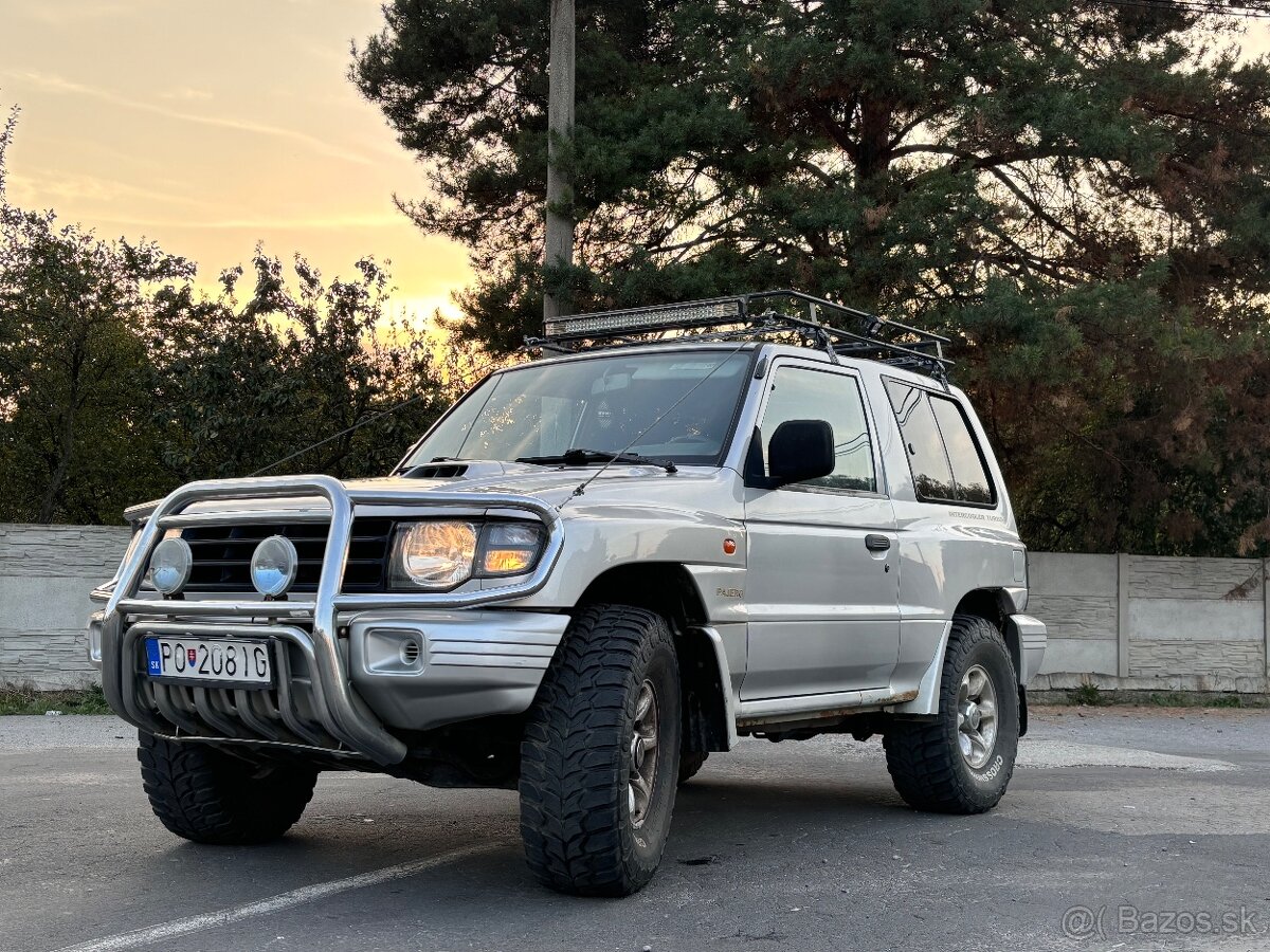 Mitsubishi Pajero 2