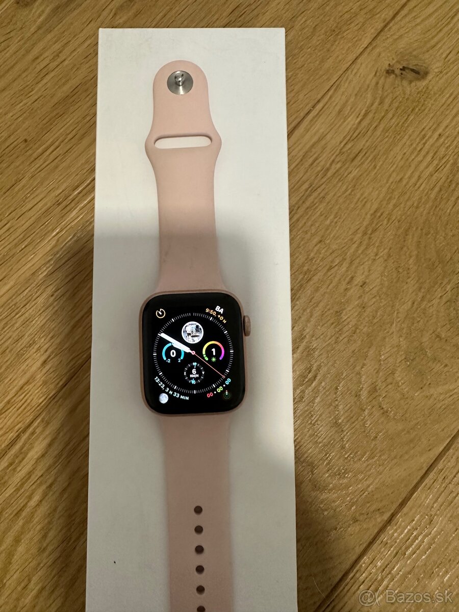 Apple Watch 6 - 44mm Pink Sand