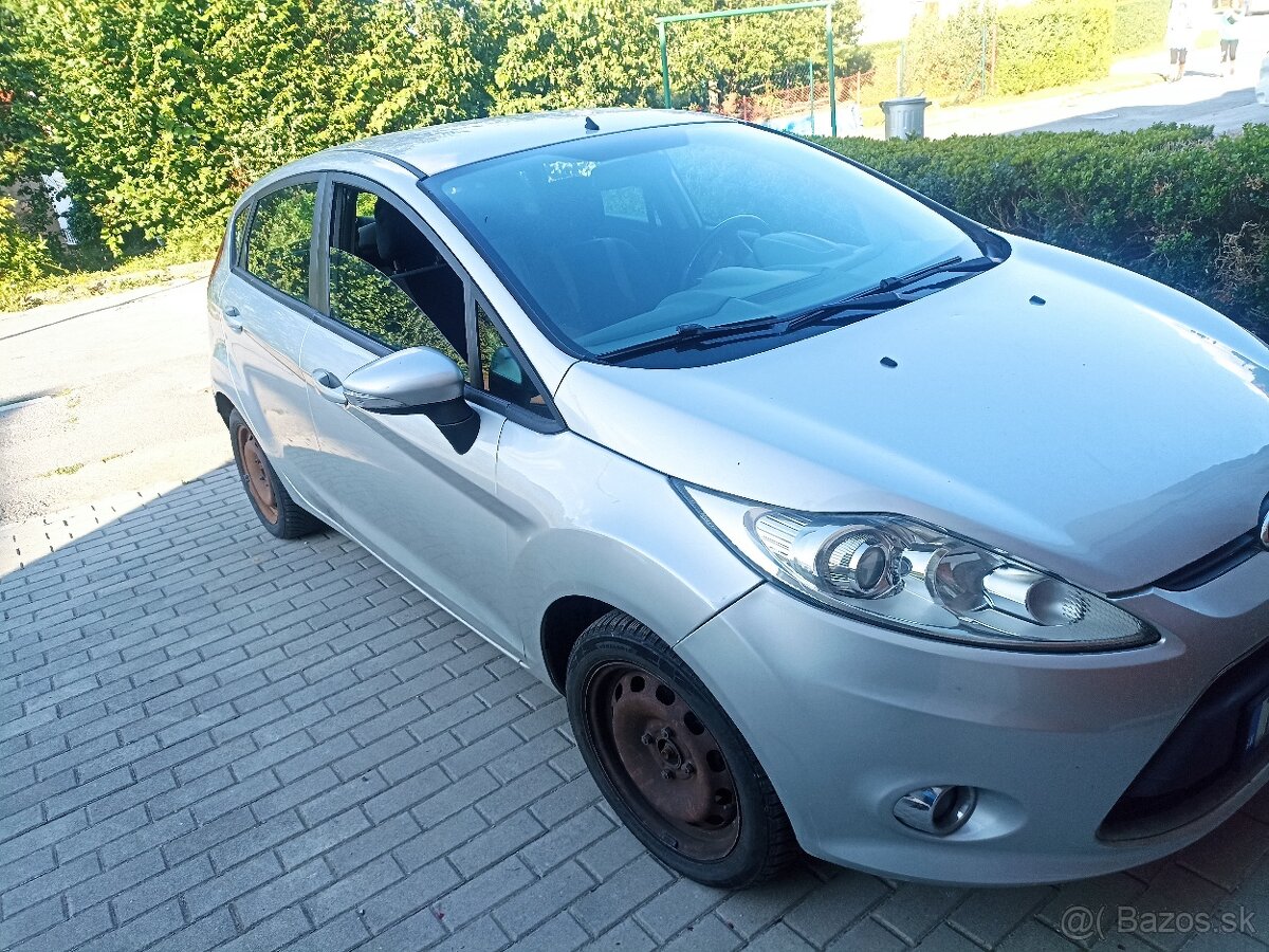 Predám Ford fiesta