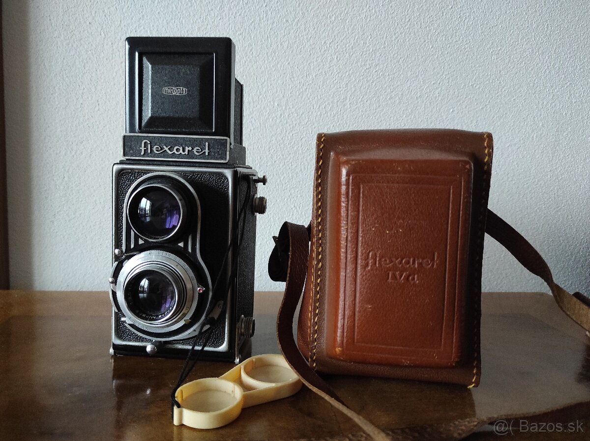 Starý fotoaparát Flexaret IVa