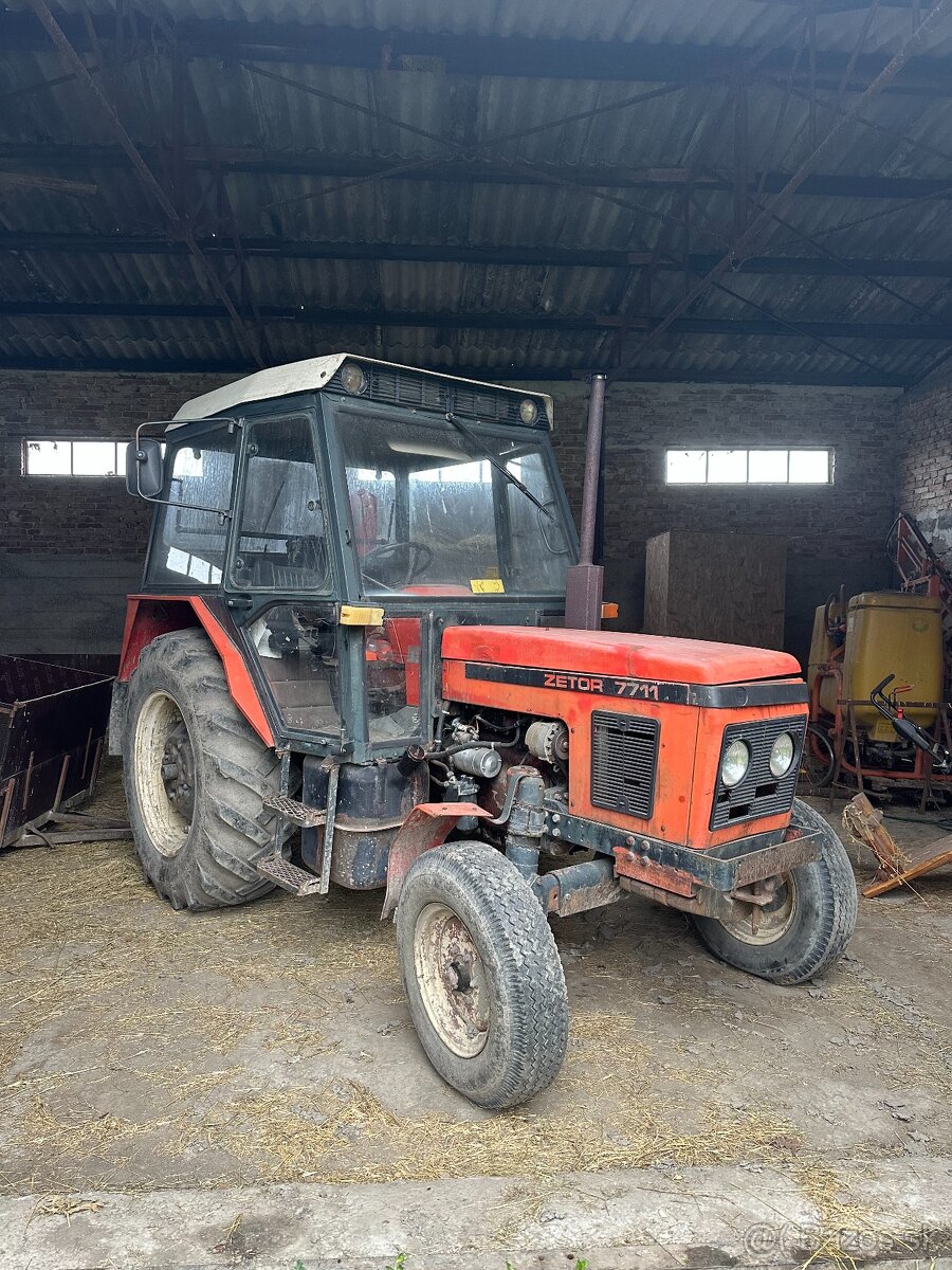 Zetor 7711 + príslušenstvo