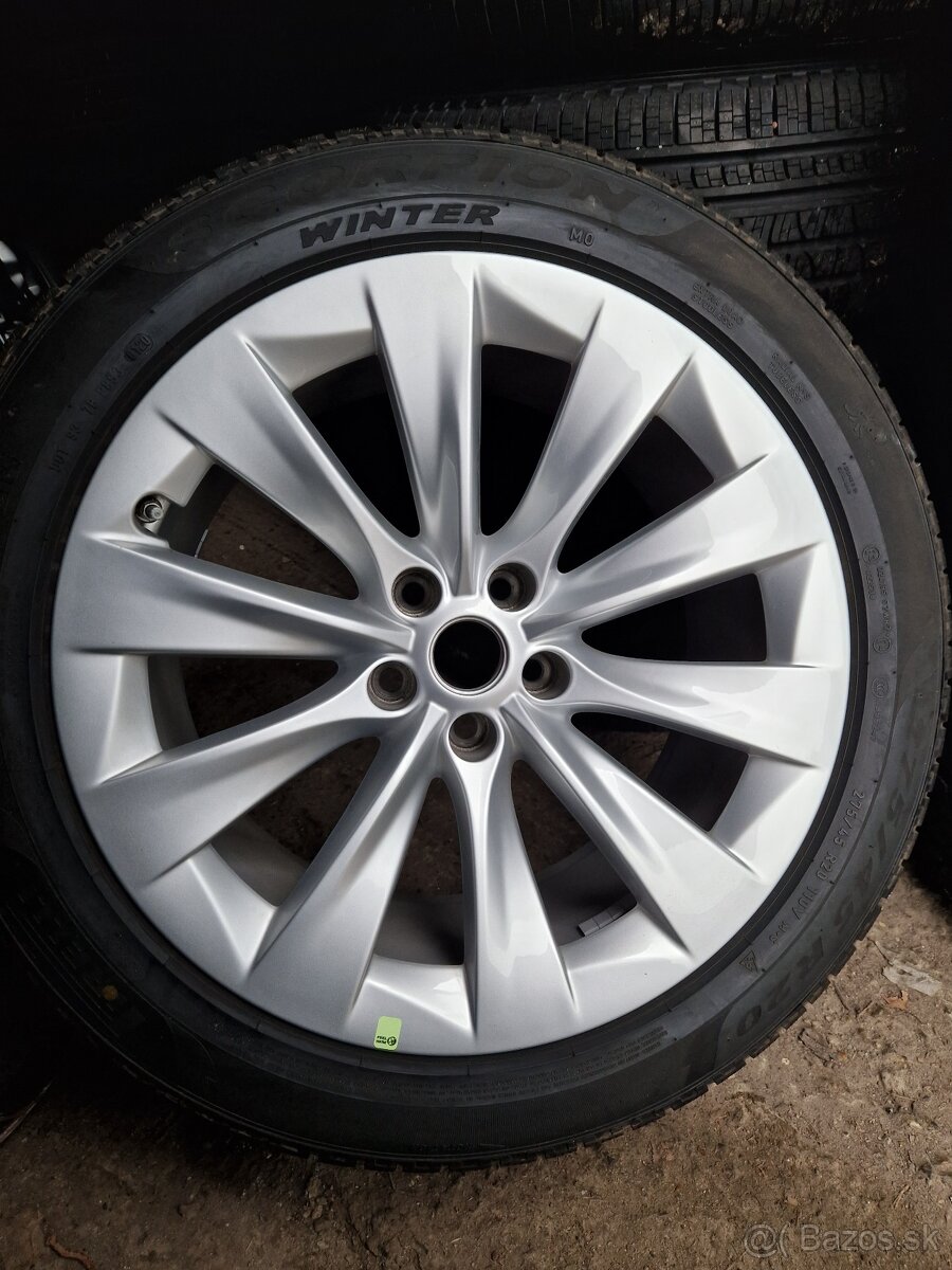 5x120 r20 kolesa tesla x disky 20 alu 275 45 20 Tesla X 255