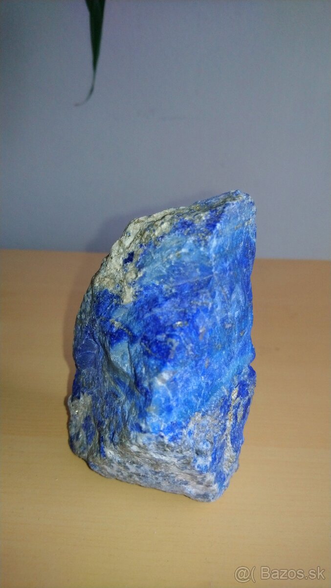 Surový Lapis Lazuli 683g