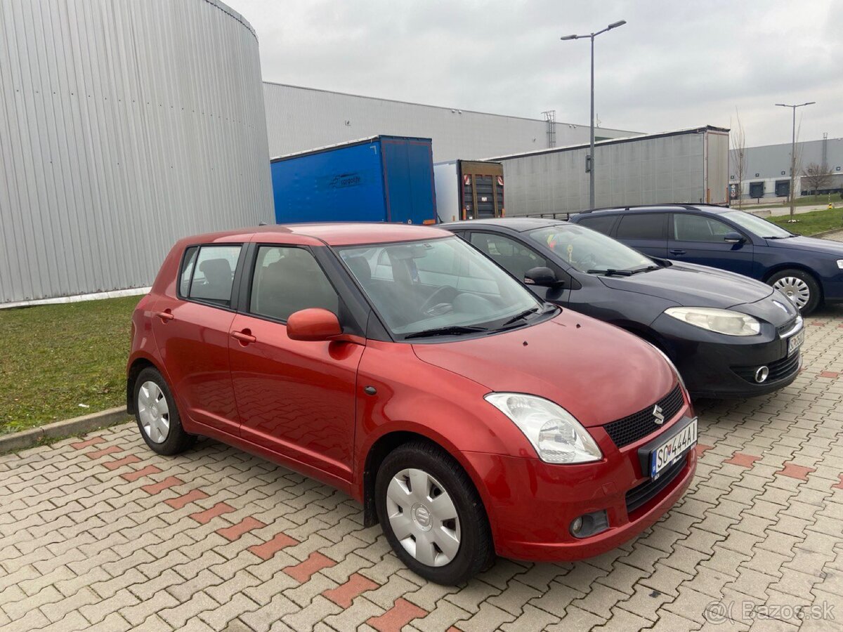 Predám Suzuki Swift 1.3 benzín 4/4 2006 roku