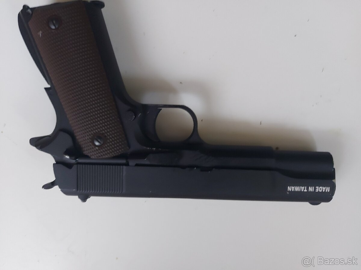 Predám airsoftovú pištoo M1911 A1 Gas blowback