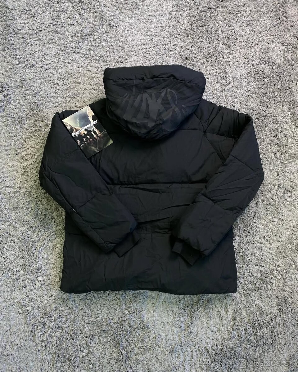 Syna World OG Puffer Jacket – Blackout