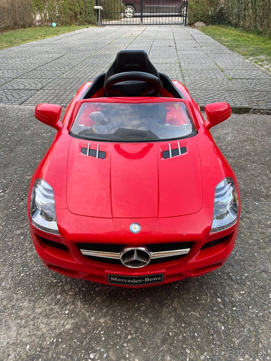 Elektricke auticko Mercedes Benz AMG