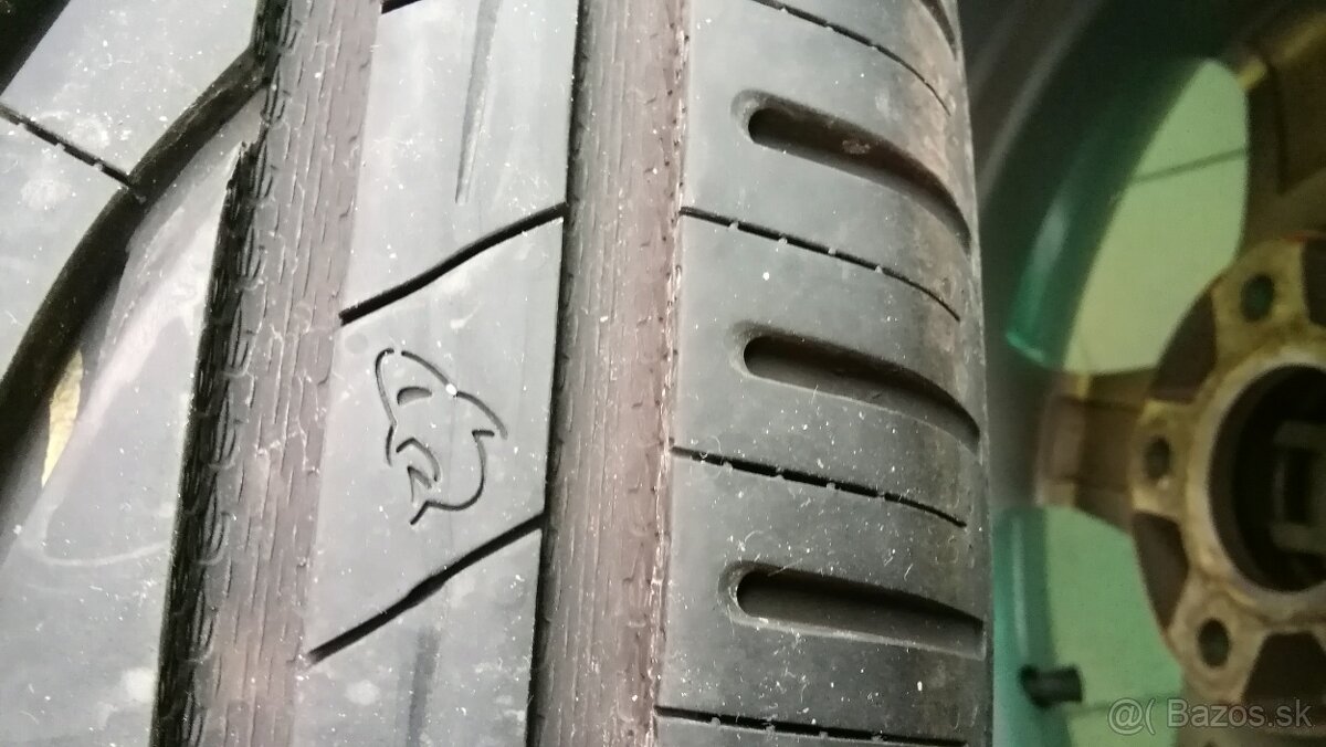 Mercedes kolesá (elektrony) s pneu