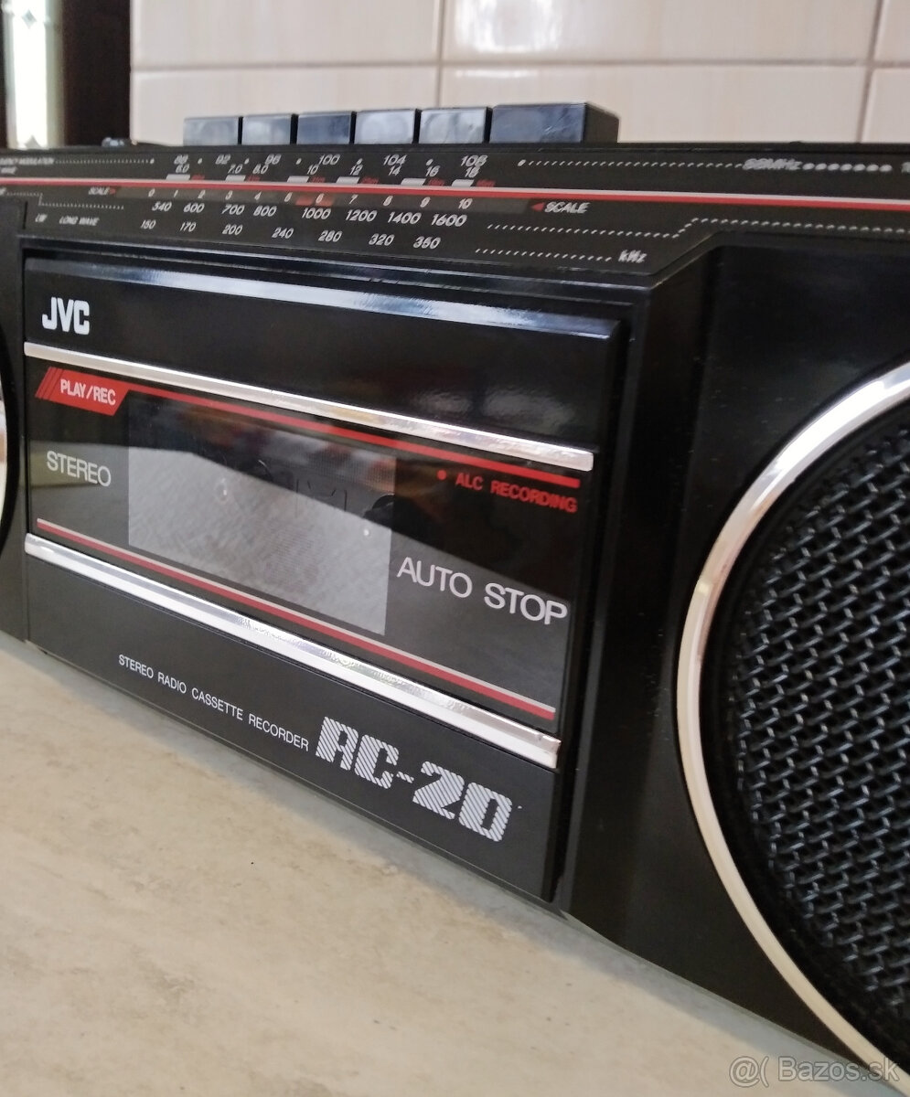 Rádiomagnetofón JVC RC-20