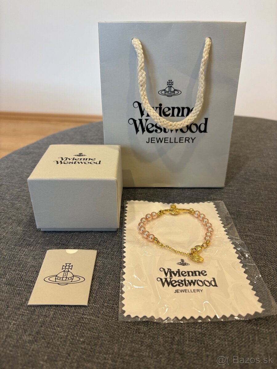 Naramok Vivienne Westwood