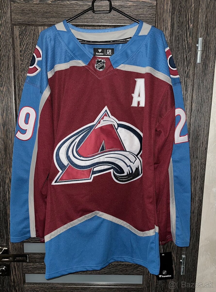 NHL DRES COLORADO AVALANCHE ,, MACKINNON “