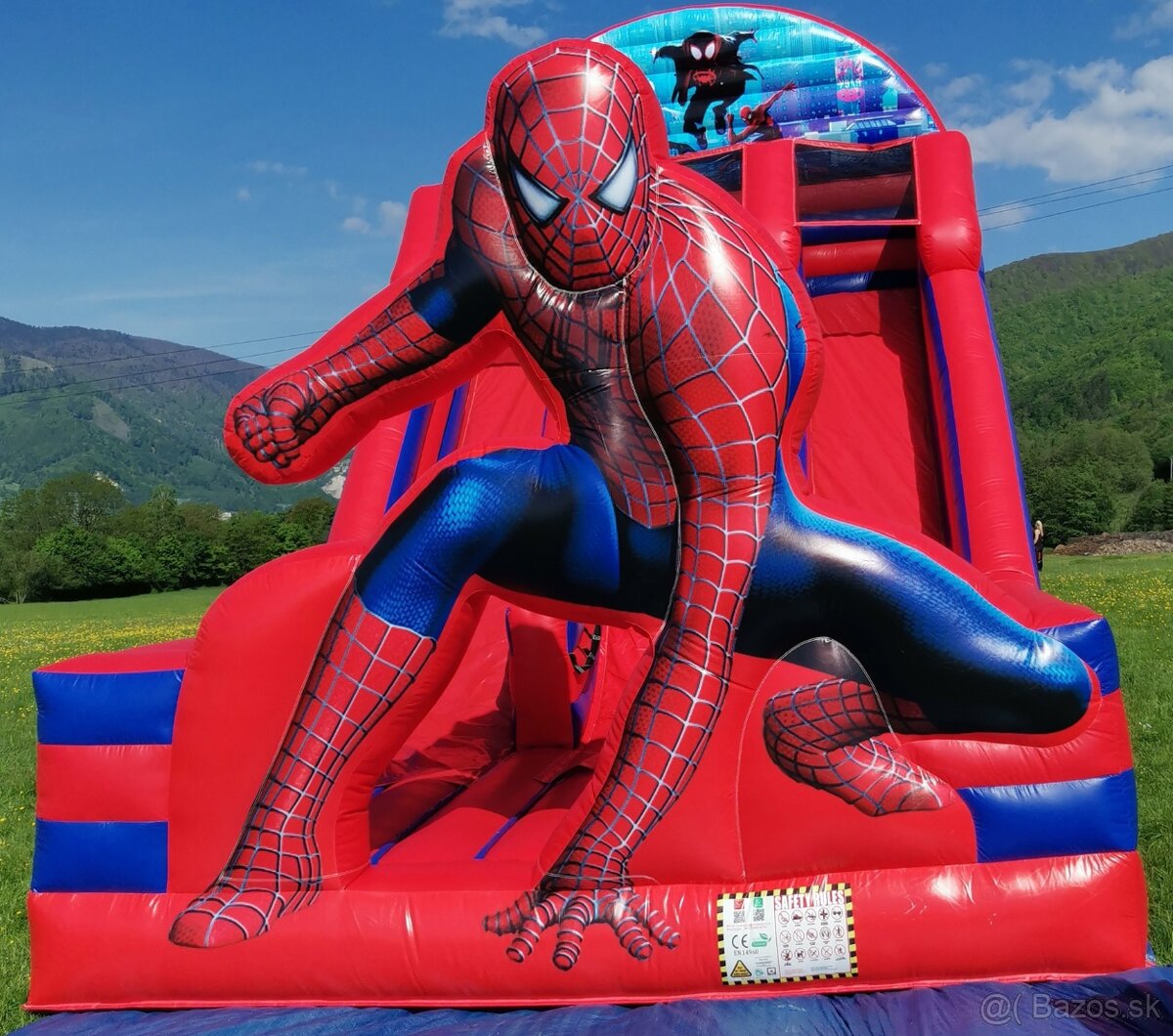 Skákaci hrad Spiderman