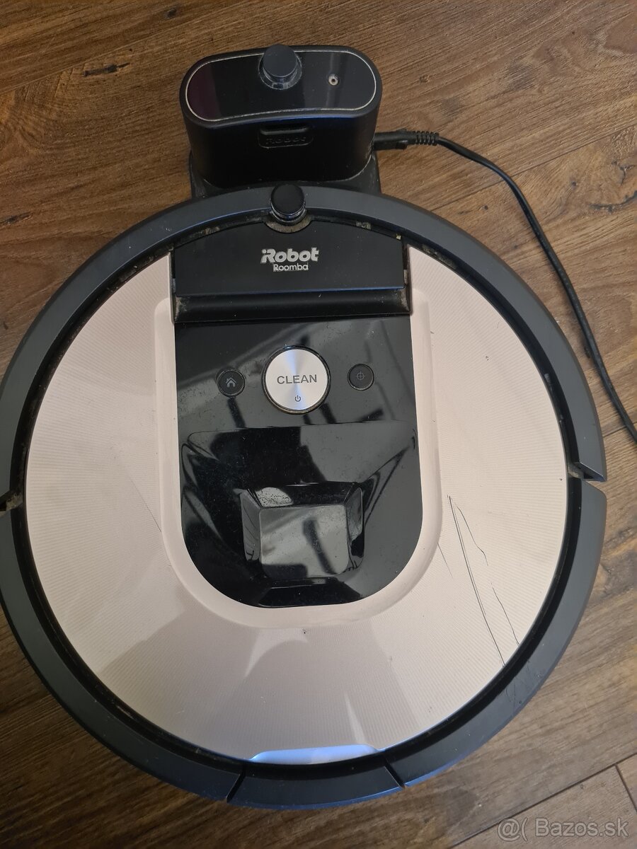 Roboticky vysavac IRobot Roomba 966