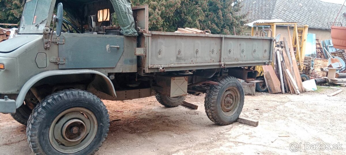 Predám mercedes Unimog 404 Cabrio- vojenský special