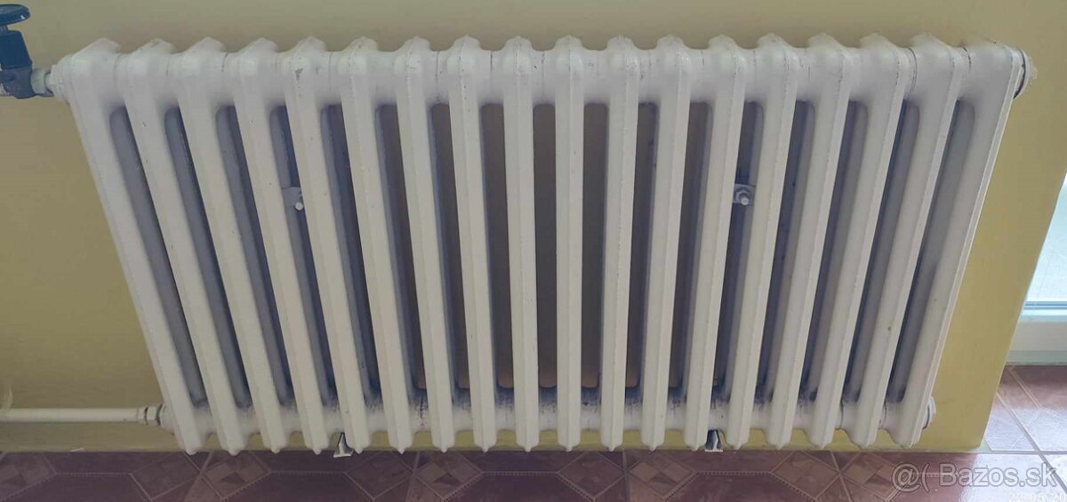 Predám liatinový radiator