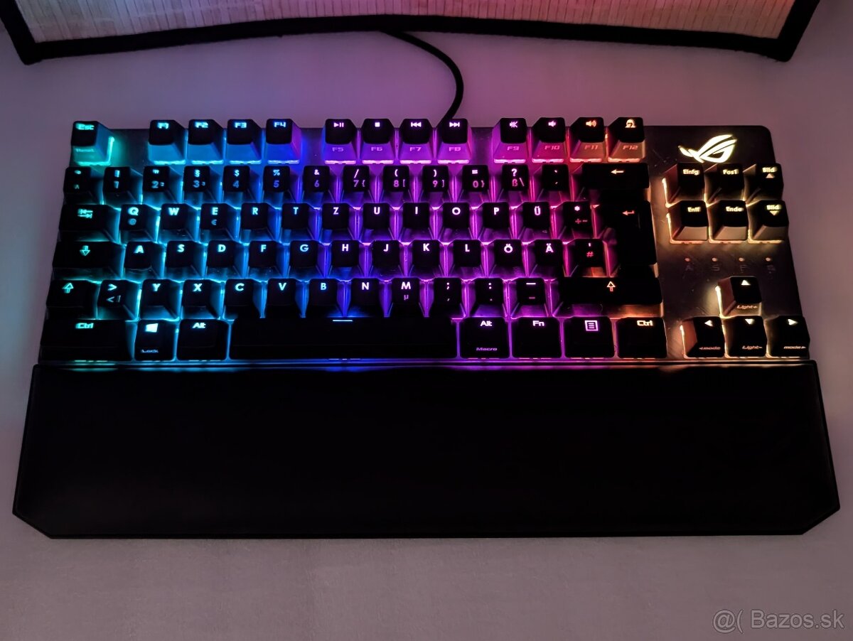 ASUS ROG Strix Scope TKL Deluxe (herná klávesnica)