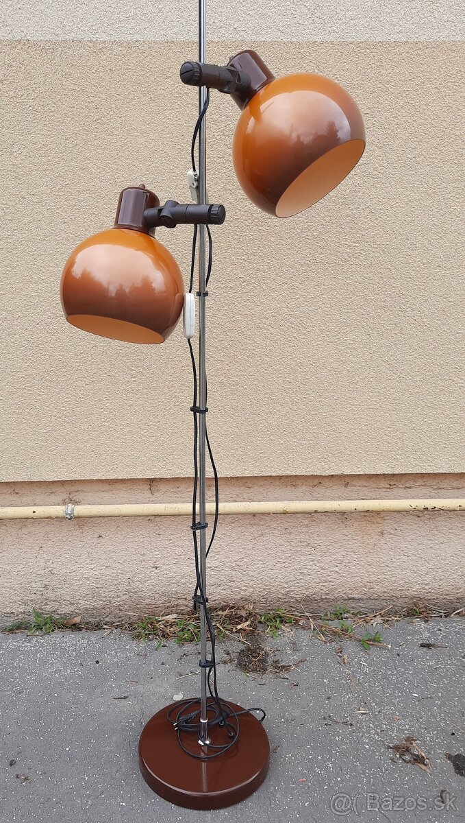 Retro stojanové lampy