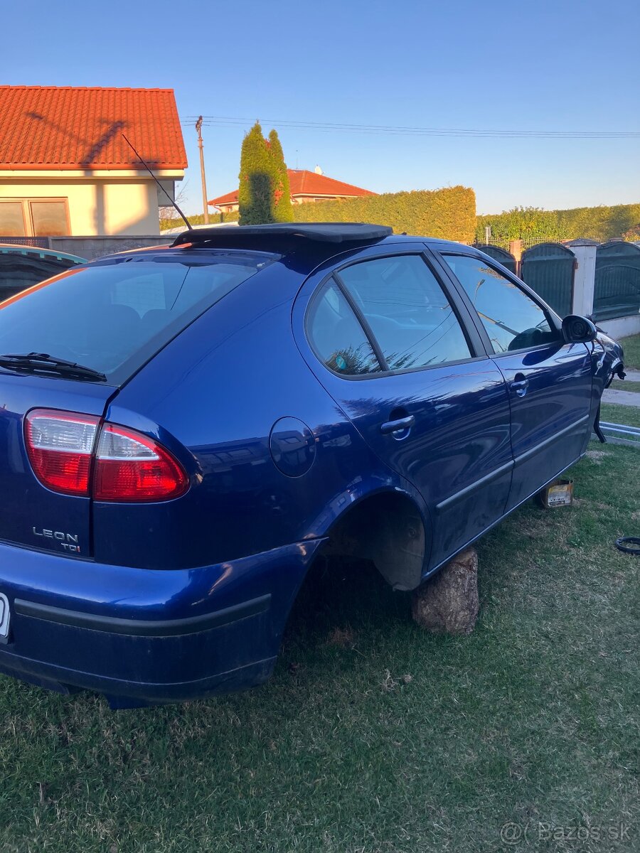 Rozpredám Seat Leon 1m