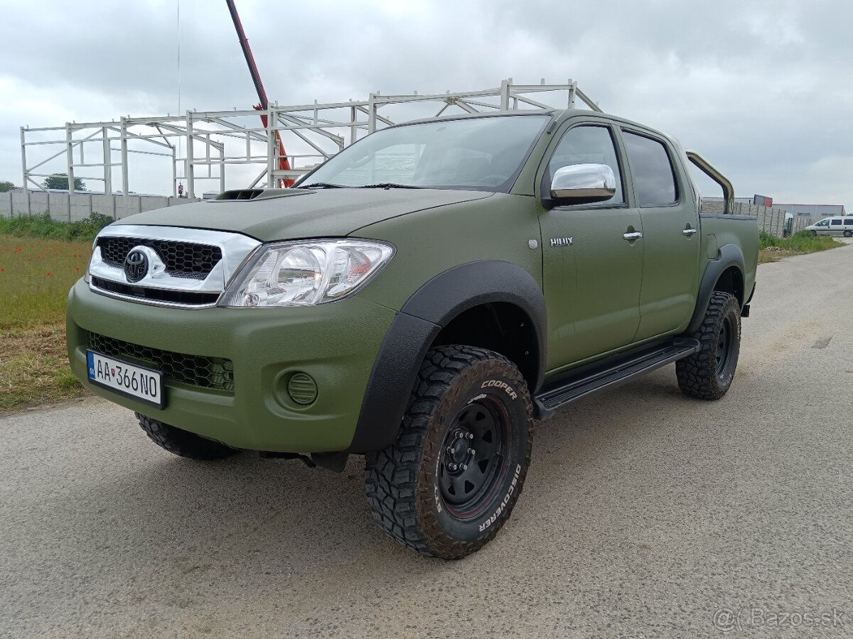 TOYOTA HILUX 3.0 D-4D A/T