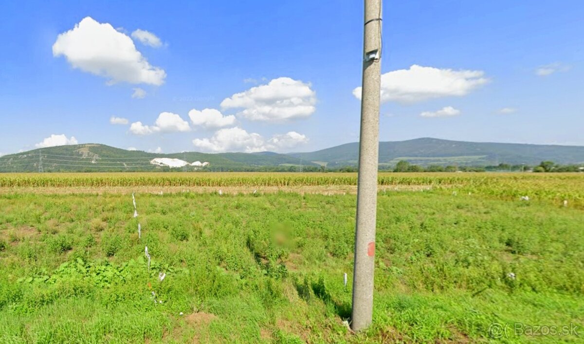 PREDAJ pozemok v obci OSLANY okr. Prievidza