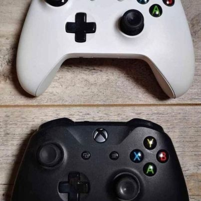 ovladac na konzolu XBOX ONE original MICROSOFT