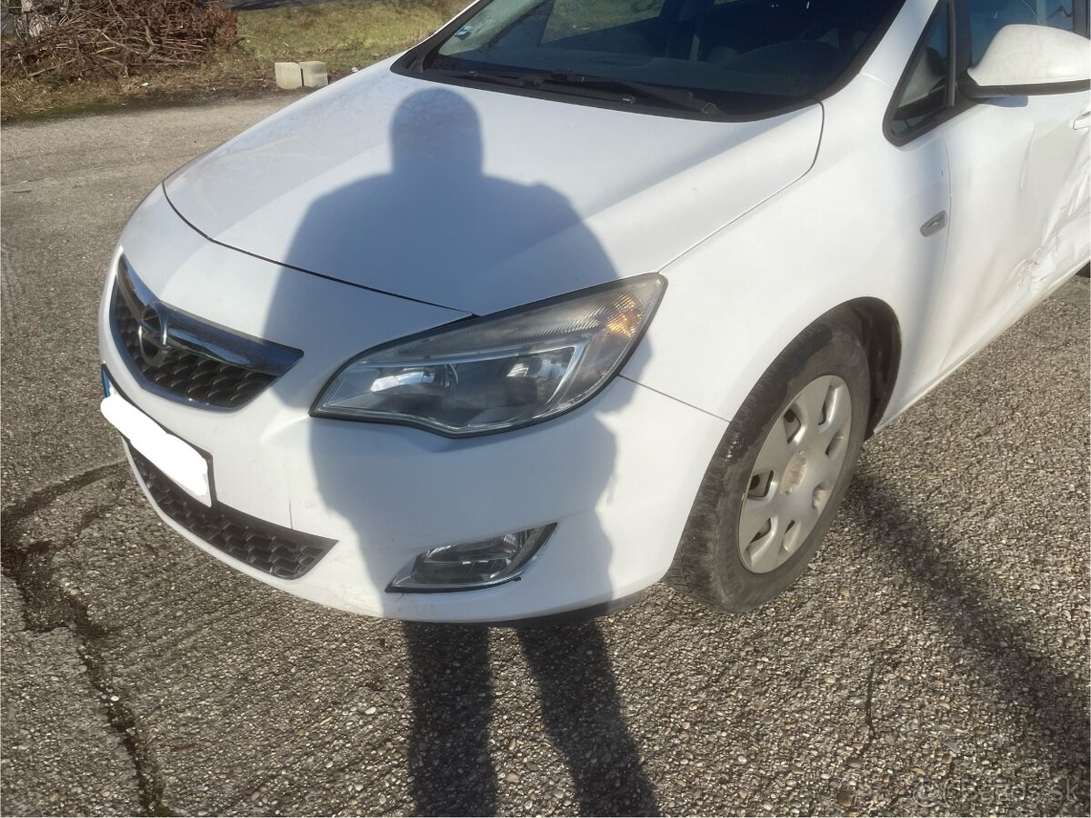 Rozpredam Opel Astra 4 IV J 1.7 CDTI 81kw A17DTR