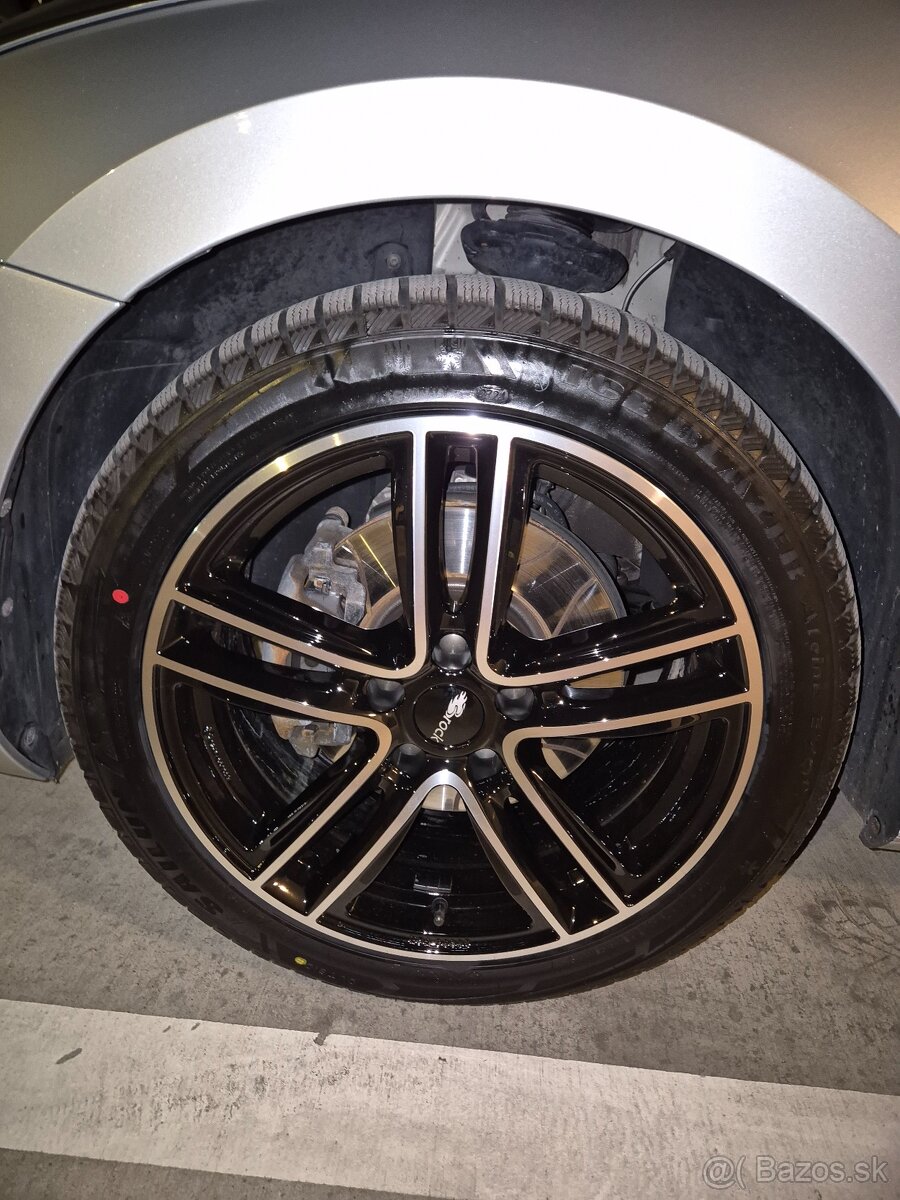 Sailun ICE BLAZER Alpine EVO 1 235/45 R18 98V