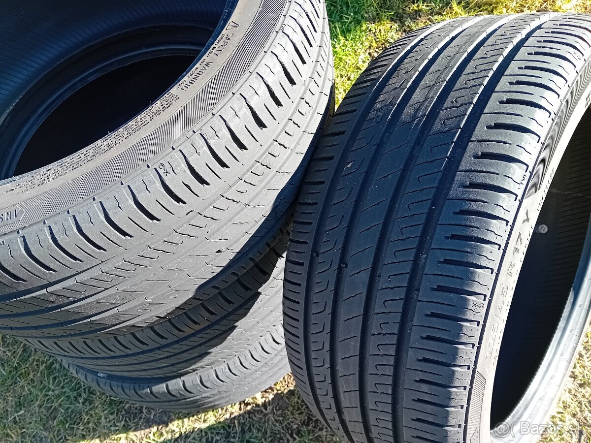 Letné pneu Barum  225/45 R17 Y BRAVURIS 5