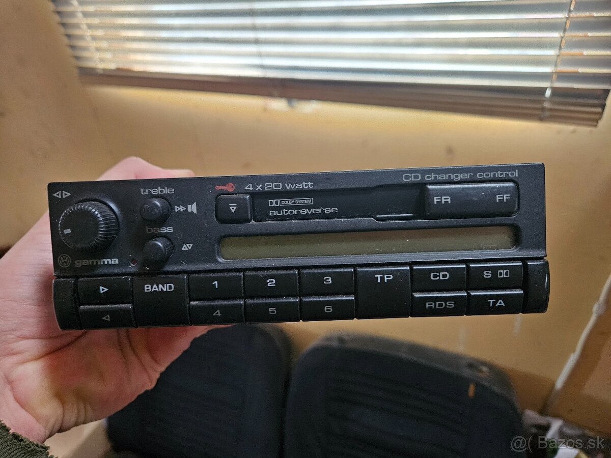 Gamma IV VW rádio