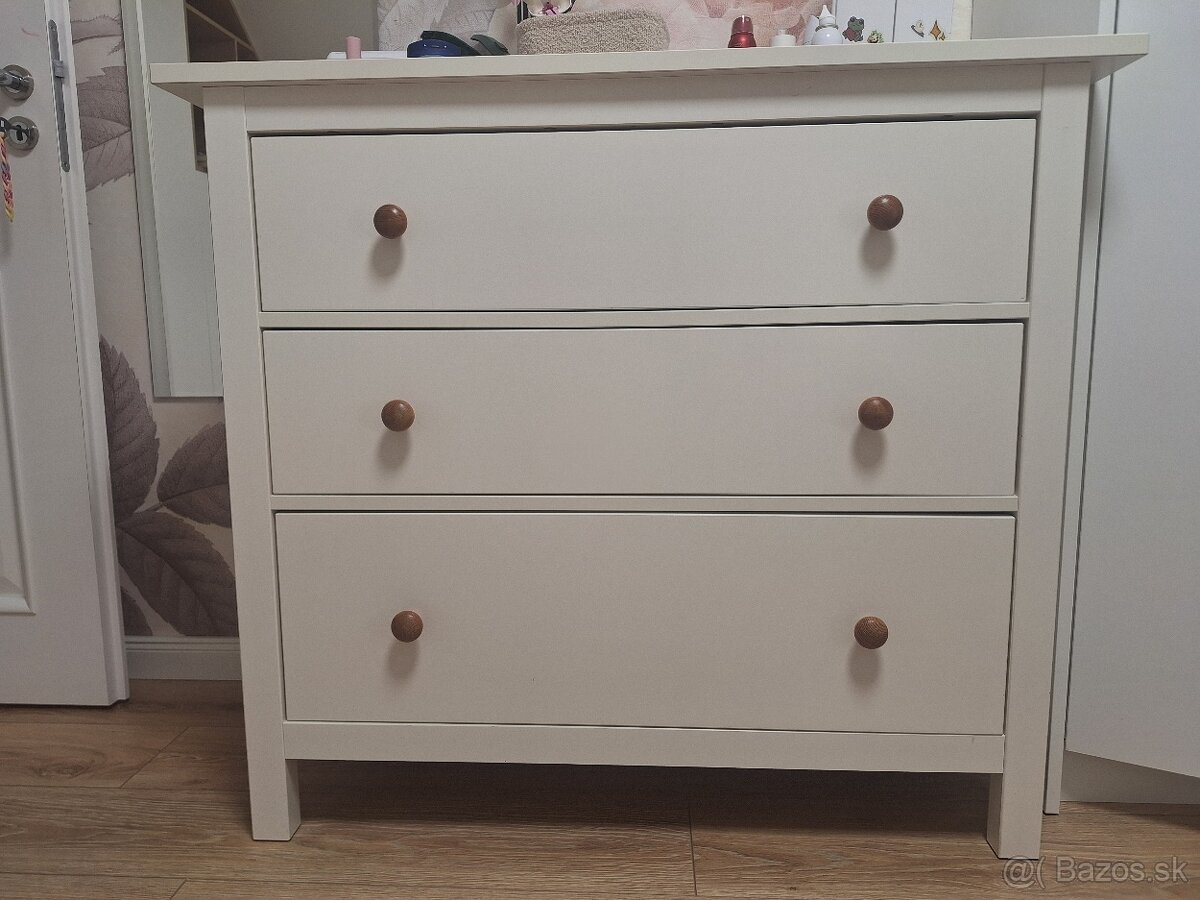 Komoda Hemnes