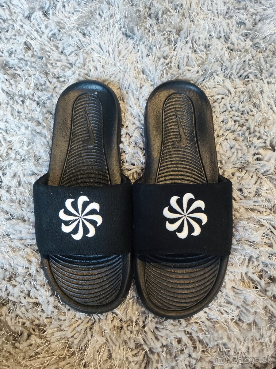 Šľapky Nike Victori ONE NN Slide