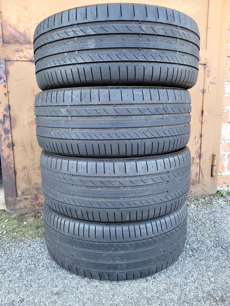 235/45 R18 Continental