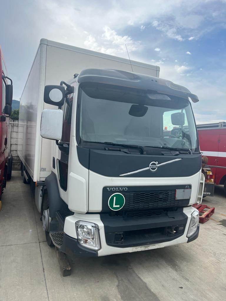 Skrinove auto Volvo FL6 2016 porucha motora